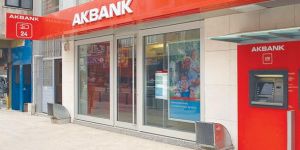 Akbank'ta grev kararı 60 gün ertelendi