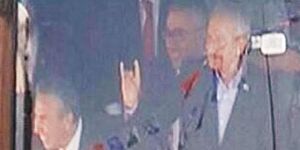 Kılıçdaroğlu bozkurt işareti yaptı