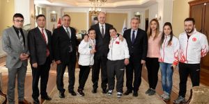 Vali Azizoğlu, özel şampiyonları ağırladı