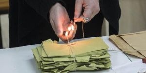 CHP'den YSK'ya 'mühürsüz zarf' tepkisi