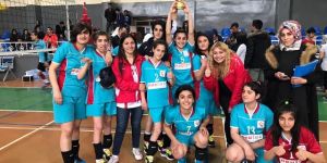 ASP voleybol takımı birinci oldu