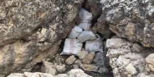 Polis, kayalıkların arasında buldu