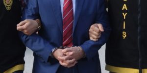 16 akademisyen gözaltına alındı