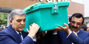 Abdullah Gül'ün babasının cenazesi!