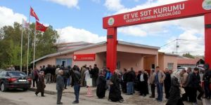 Erzurum'da ucuz et kuyruğu