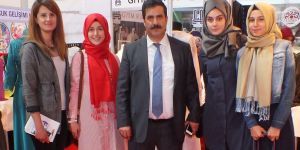 Üniversite öğrencileri kadının toplumdaki yerine dikkat çekti