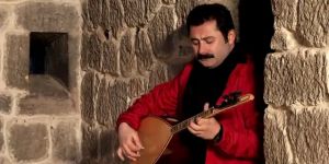 Bir Yanım Saz Bir Yanım Erzurum