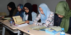 Palandöken Belediyesi tarafından açılan yaz kurslarına yoğun ilgi