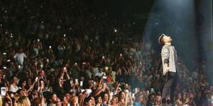 Tarkan'dan 20 günde müthiş gelir