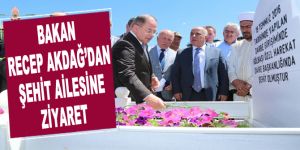 Bakan Recep Akdağ’dan şehit ailesine ziyaret