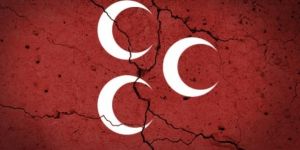 MHP’de sular durulmuyor! Muhalif isme jet cevap