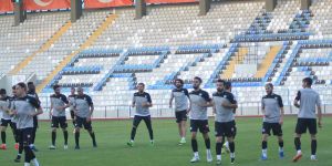 BB. Erzurumspor, gece antrenmanı yaptı