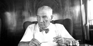 ATATÜRK'ÜN İMZASININ AZ BİLİNEN HİKAYESİ