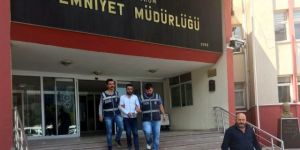 Fetö Dolandırıcısı Sahte Kimlikle Yakalandı