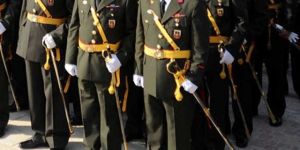 7 general ve amiral emekliliğini istedi