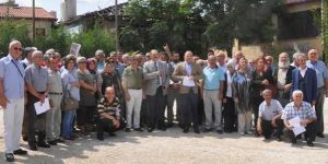 MHP'de istifa deprem
