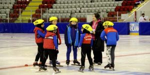 30 Ağustos Zafer Kupası Sürat Pateni yarışları Erzurum’da başladı