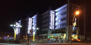 Erzurum'da İş merkezleri cıvıl cıvıl oldu