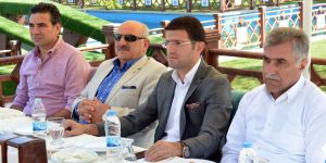 B.B.Erzurumsporlu futbolcular, Yönetim Kurulu ile kahvaltıda bir araya geldi