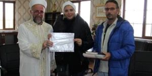 Ukrayna ve Gürcistan Uyruklu İki Kadın Müslüman Oldu