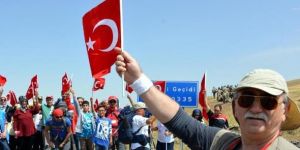 Şehitlere saygı yürüyüşüne katılmayan Prof. Dr. Sönmez: Kalbim kırık