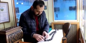 Otomobil Fiyatına Tespih Görenleri Şaşırtıyor