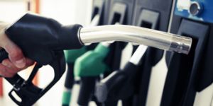 Benzine yeni zam yolda