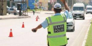 3 bin trafik polisi sokağa çıkıyor