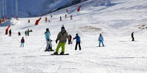 Sömestir Tatilinin Son Günü Palandöken'e Akın Ettiler