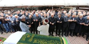 Vali Azizoğlu, Babasını Doğum Gününde Son Yolculuğuna Uğurladı