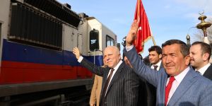 Başkan Sekmen Doğu Ekspresi’nin yolcularına Erzurum’u tanıttı