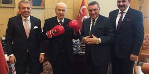 Bahçeli'nin bu fotoğrafı sosyal medyayı salladı
