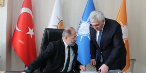 Akdağ, AK Parti il teşkilatını ziyaret etti
