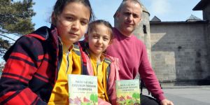 Kızlarıyla Erzurum'u gezip, tarihini anlatan kitap yazdı