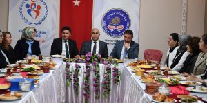 Korkut, Kredi Yurtlarda sunum yaptı