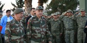 Times: 'Erdoğan seçimlerden önce popülist bir hamleyle askeri üniforma giydi'
