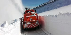 Her Yerde Bahar, Erzurum'da Kar Var