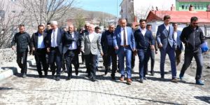 Başkan Sekmen Şenkaya ve Olur'a Çıkarma Yaptı
