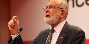 Karamollaoğlu'ndan Albayrak'a olay sözler: Toy, zekası fışkıran...