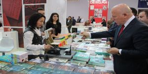 Başkan Sekmen’den 5. Doğu Anadolu Kitap Fuarı’na ziyaret