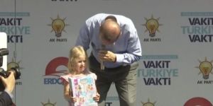 Erdoğan'ın minik kıza sorduğu soru Isparta mitingine damga vurdu