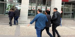 Erzurum'da zanlıdan kameralara öpücük