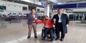 Avrupa Şampiyonu Gökhan Seven memleketi Erzurum’da karşılandı