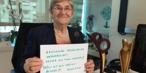 Canan Hoca Ekşi Sözlük'e konuk oldu ortaya birbirinden farklı sorular çıktı