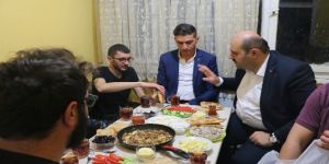 Başkan Orhan’dan öğrencilere çat kapı sahur