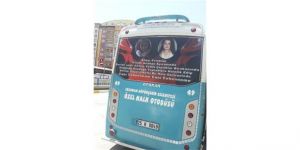 Erzurum'da Bir Sürücü Otobüsün Arka Camını Leyla Ve Eylül'ün Fotoğrafları İle Kapladı