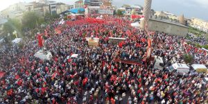 İhanet bir daha hortlamayacak şekilde çöplüğe atılmıştır