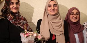 Başkan Sekmen Ebru Özkan’ı memleketi Erzurum’a davet etti