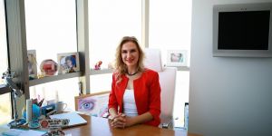 Düşük göz kapağı çocukları da vuruyor