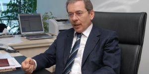 Abdüllatif Şener'den Berat Albayrak'a: Kalk kardeşim o koltuktan